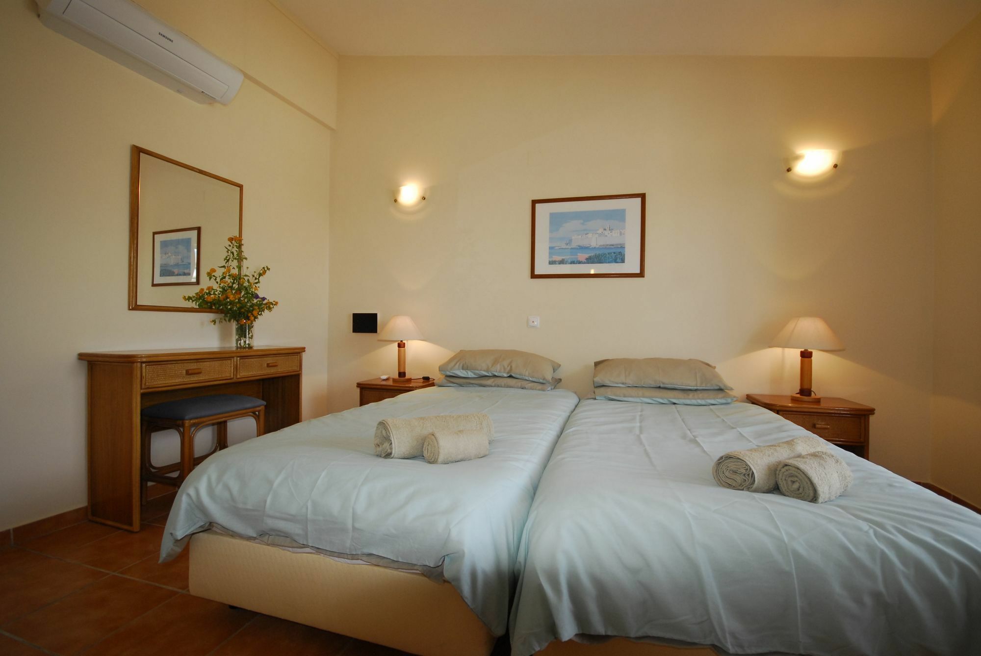 Centre Algarve Hotel มอนคาราปาโช ภายนอก รูปภาพ